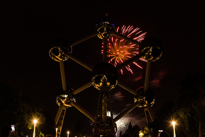 Feu d'artifice du 31 décembre 2024 à l'Atomium de Bruxelles